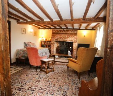 2 bedroom semi-detached house to rent - Photo 2