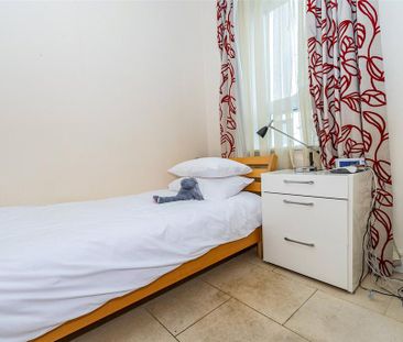 3 bedroom apartment to rent - Photo 1