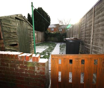2 bedroom terraced house to rent - Photo 3