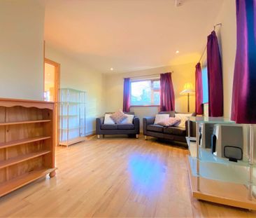 Rowanbyrn, Blackrock, Co Dublin - Photo 2