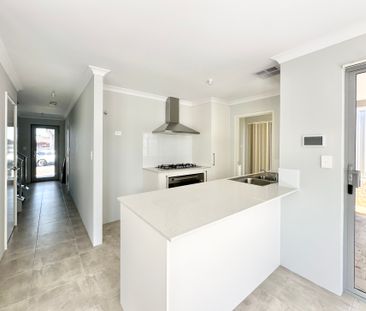 Freshly Built 4-Bedroom Rental in Doubleview – Stylish, Spacious, a... - Photo 1