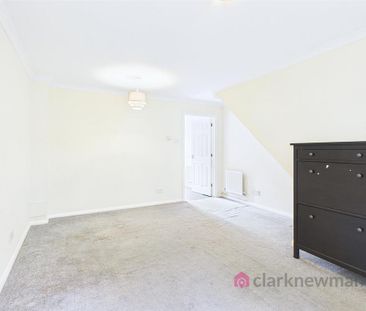 2 bedroom end of terrace house to rent - Photo 3
