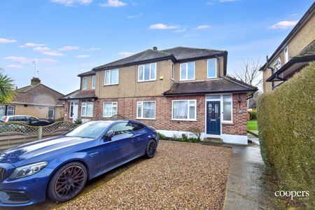 Alandale Drive, Pinner, HA5 - Photo 5