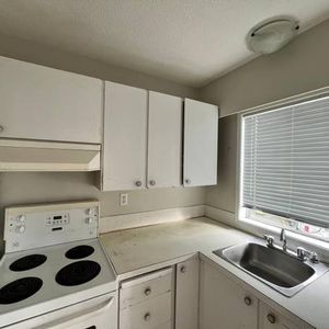 1 Bed, 1 Bath - 1st Month Free (CVBJ1) - Photo 2