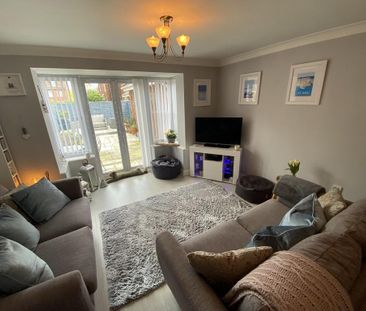 3 bedroom semi-detached house to rent - Photo 2