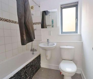 Sea Court, The Passage, Margate, CT9 - Photo 4