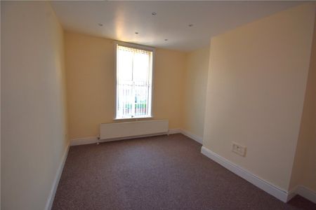 Prenton Road West, CH42 9PX, Birkenhead - Photo 2