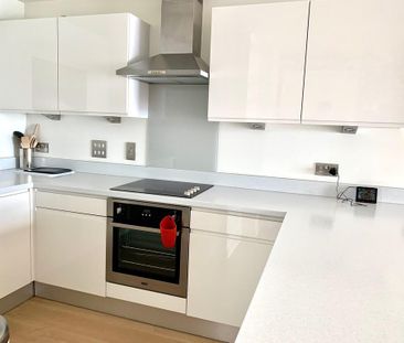 2 bedroom apartment to rent - Photo 3