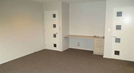 Executive Convenience In Wigram - Photo 5