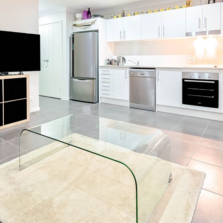 Peaceful Modern Estate Living - Photo 1