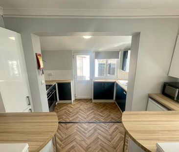 Chaddlewood Avenue, Plymouth - Photo 4