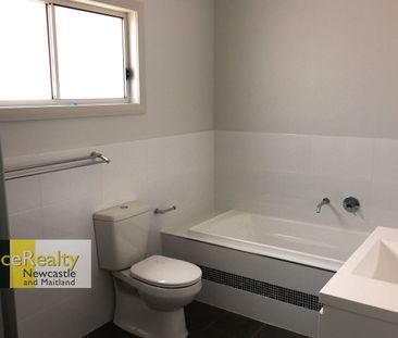 Quality Townhouse with Dishwasher & A/C - Photo 5