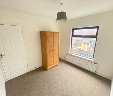 222 Cregagh Street, Belfast, BT6 8NL - Photo 2