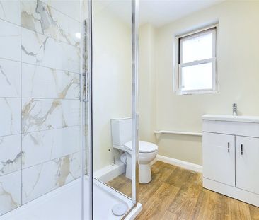 Station Road, Hampton, TW12 - Photo 5