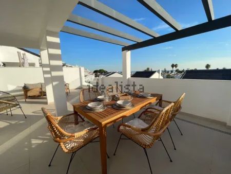 Alquiler de ático en Calle Surinam, 2 - Photo 2