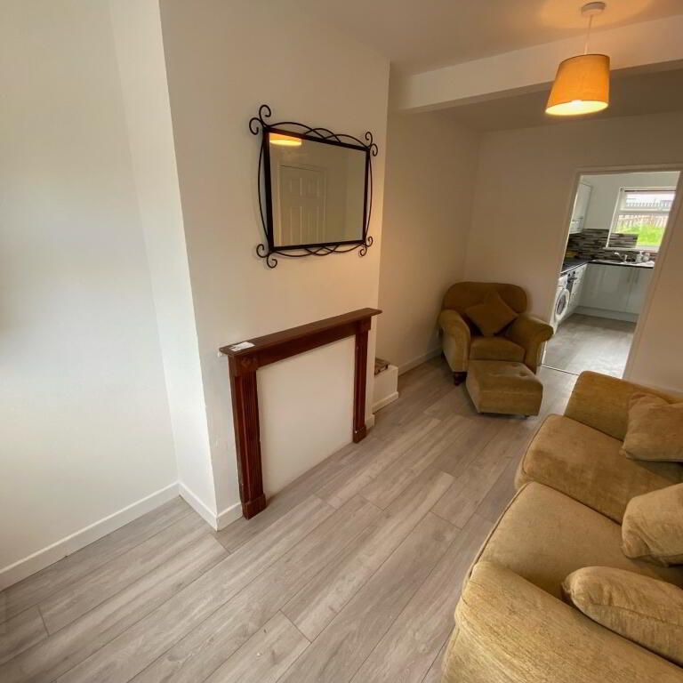 100 Low Road, Lisburn, BT27 4TN - Photo 1