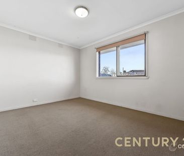 Neat 2 Bedroom Unit - Photo 6