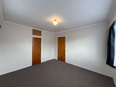 Wainuiomata 3 Bedrooms - Photo 3