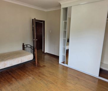 PARTIALLY FURNISHED 3 BEDROOM SEMI HOUSE - Photo 6