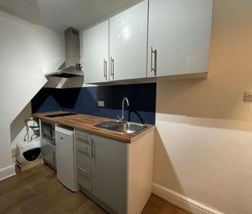 Studio to rent - Photo 4