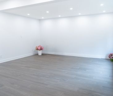 For Lease - 159 Claymore Crescent, Oshawa, Ontario - Photo 5