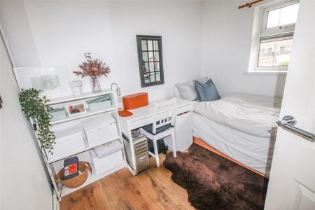 2 bedroom maisonette to rent - Photo 3