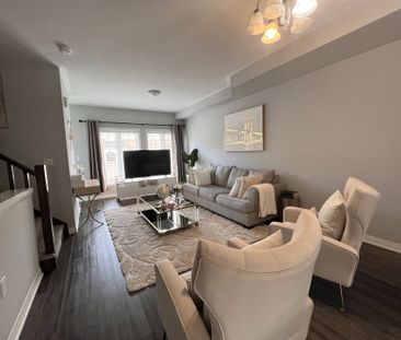 For Lease - 60 Aquarius Crescent, Hamilton, Ontario - Photo 4