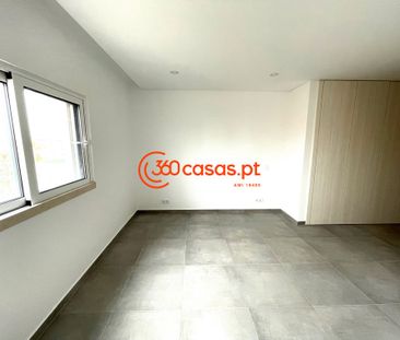 Para arrendamento - Penthouse T3 com vista mar e box para 3 carros ... - Foto 2