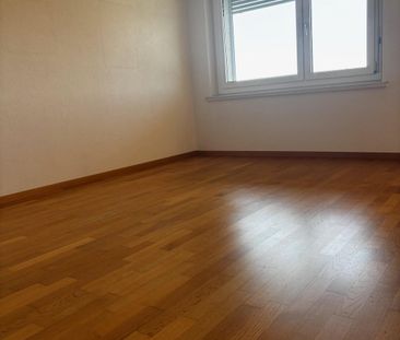 3.5-Zimmer-Attikawohnung mit Panoramablick in Biel - Photo 4
