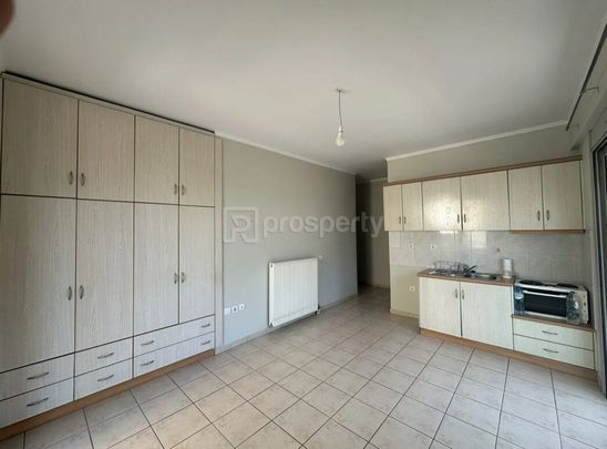 Studio/Γκαρσονιέρα για ενοικίαση Νόρμαν (Πάτρα) - Photo 1