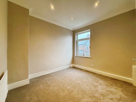 2 bedroom House To Let - Photo 4