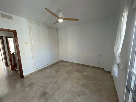 Casa o chalet de alquiler en Pasaje Tuya, 20, Olivar de Quintos - Photo 2