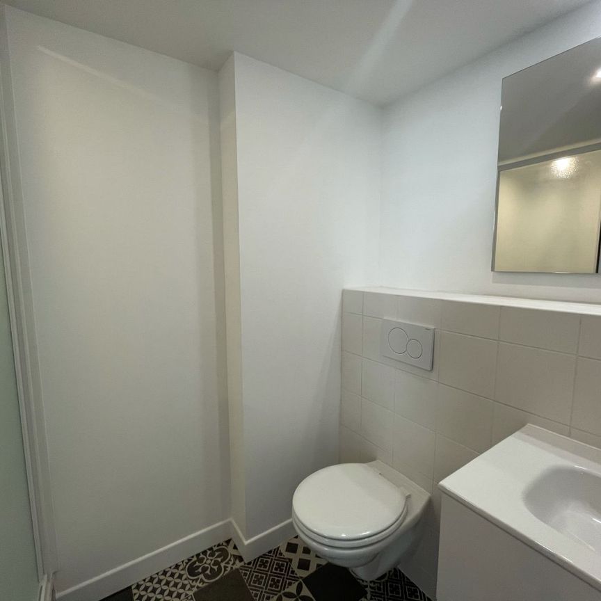 Location Appartement 1 pièce 16m² LILLE 59000 - Photo 2
