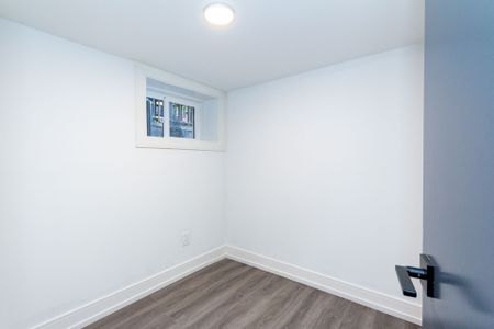 For Lease - 42 Barnesdale Avenue Unit# Lower Level, Hamilton, Ontario - Photo 2