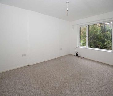 Farm Lane, London, N14 - Photo 1