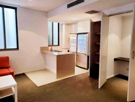 2Bedrooms, 2Bathrooms - Photo 2