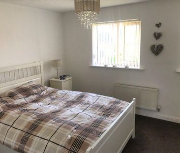2 bedroom semi-detached house to rent - Photo 6