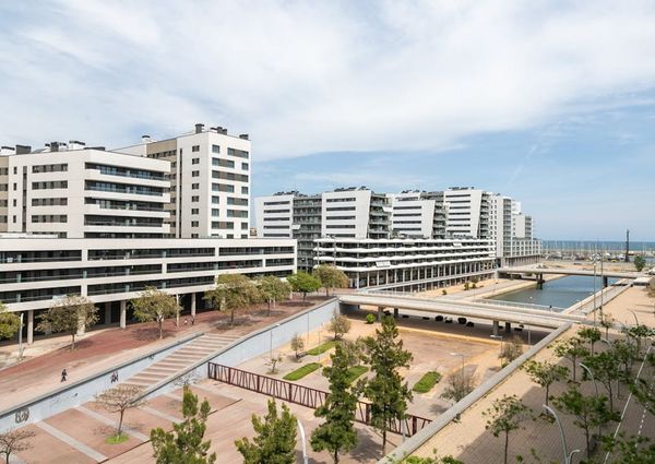 Carrer de Pi i Margall, Badalona, Catalonia 08912