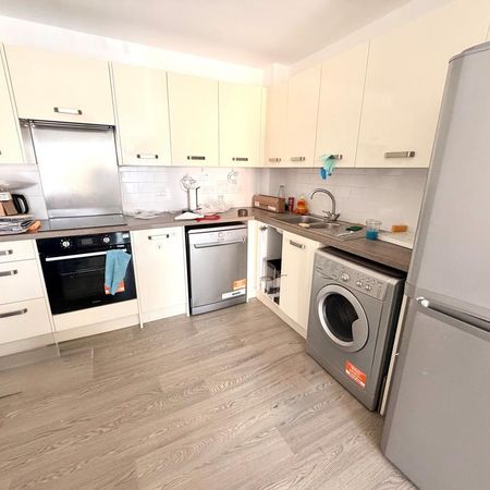2 bedroom apartment to rent - Photo 3