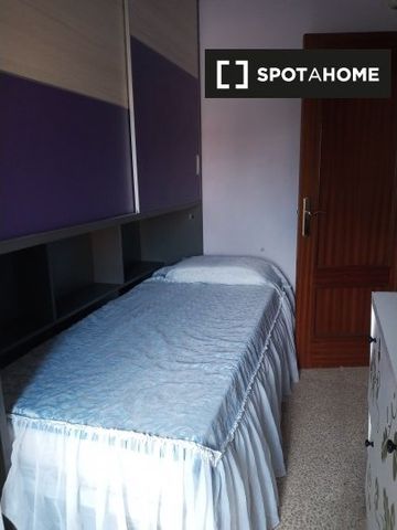 barcelona, Catalonia 08906 - Photo 5