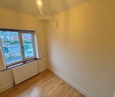 Parkfield Avenue, Preston - Photo 2