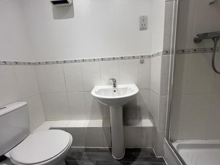 2 bedroom flat to rent - Photo 5