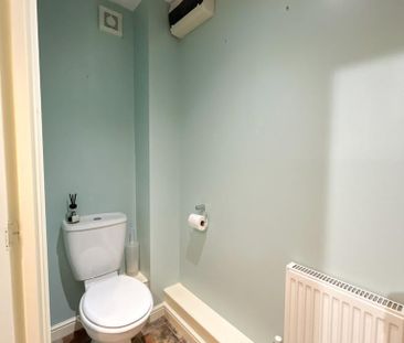 2 bedroom semi-detached house to rent - Photo 5