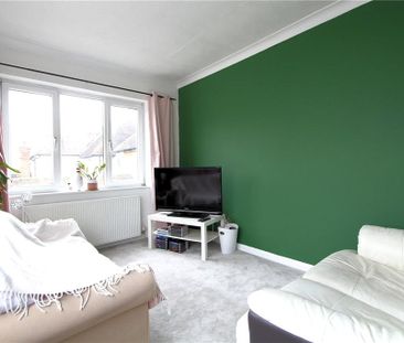 Old Woking Road, West Byfleet, Surrey, KT14 6LG - Photo 3