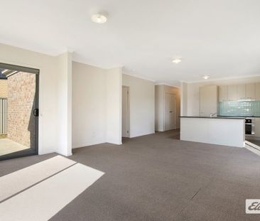 2 Omeara Street - Photo 2