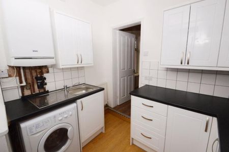 3 Bed Terraced House, Edith Avenue, M14 - Photo 3