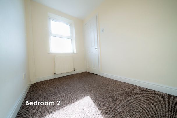 Room in a Shared House, Capstone Road, BR1 - Photo 1