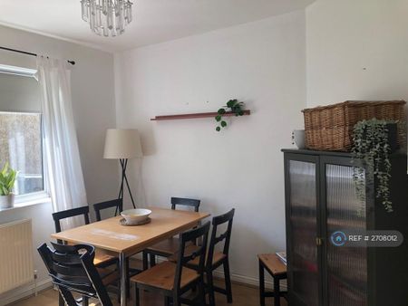 3 bedroom terraced house to rent - Photo 3