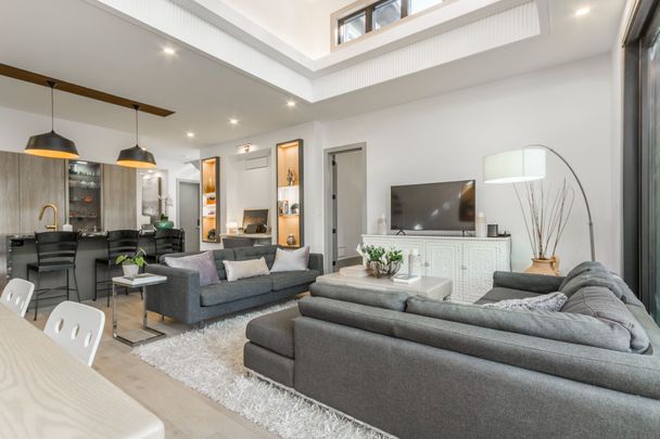 For Lease - 118 Martin Grove Road, Toronto, Ontario - Photo 1