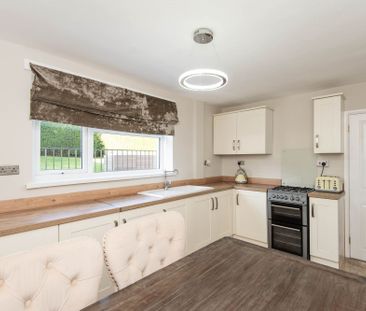 2 bedroom House to rent - Photo 2